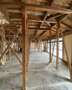 空き家再生して民泊＆一棟貸経営の道